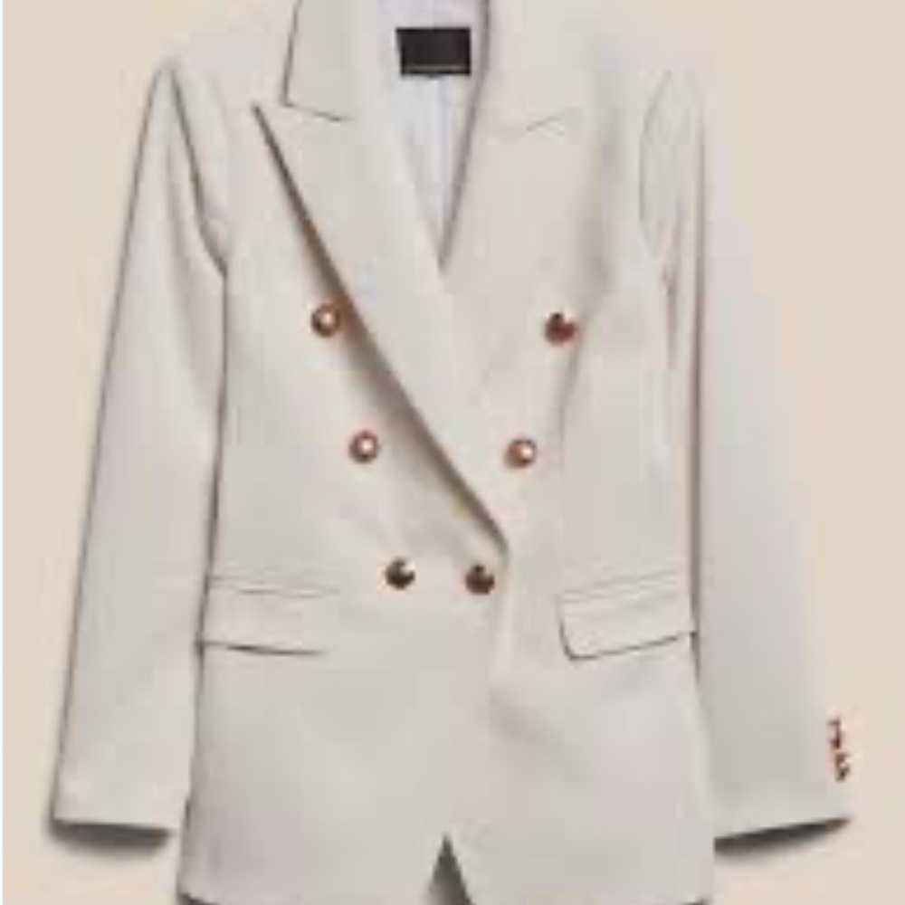 Elegant Cream Double-Breasted Women's Blazer
